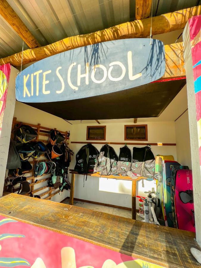 Indiana Kite School And Hostel Cumbuco Eksteriør bilde